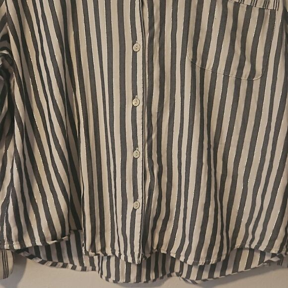 Victoria Secret collared Night shirt XL - Picture 5 of 6